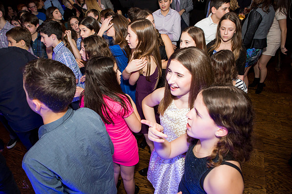 Party 223_