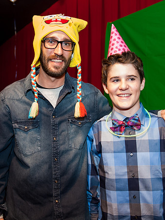 Party  064