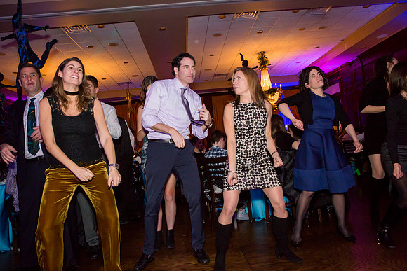 Party 393_