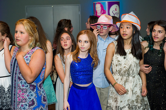 437 Party_