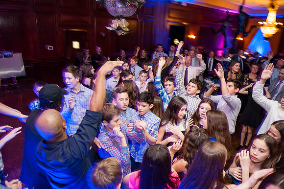 Party 220_