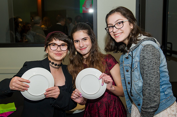 038 Party_