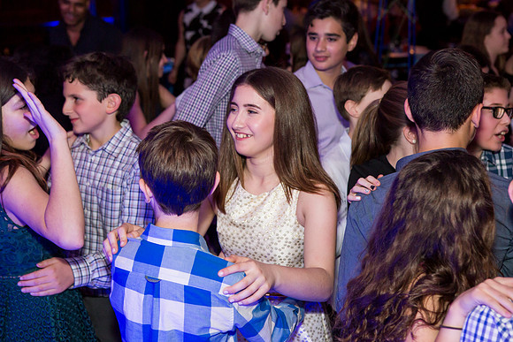 Party 353_