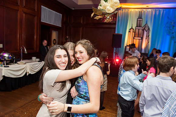 Party 371_