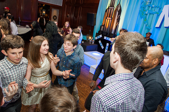 Party 434_