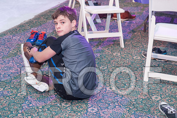 093_SkatingParty