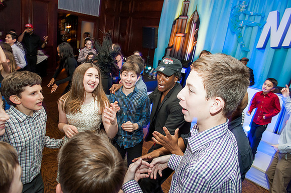 Party 433_