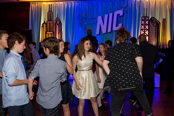 Party 374_